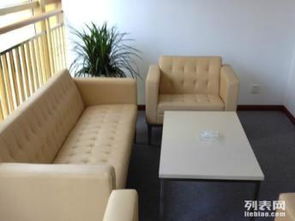 重慶辦公家具廠一站式采購 文件柜、辦公桌、老板桌、會(huì)議桌、屏風(fēng)隔斷工位、沙發(fā)茶幾與前臺(tái)