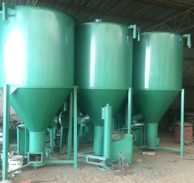 立式飼料混合攪拌機/保定新輝機械圖片|立式飼料混合攪拌機/保定新輝機械產品圖片由保定新輝機械設備制造公司生產提供-